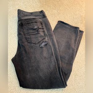 American Eagle Vintage Hi Rise Distressed Jean